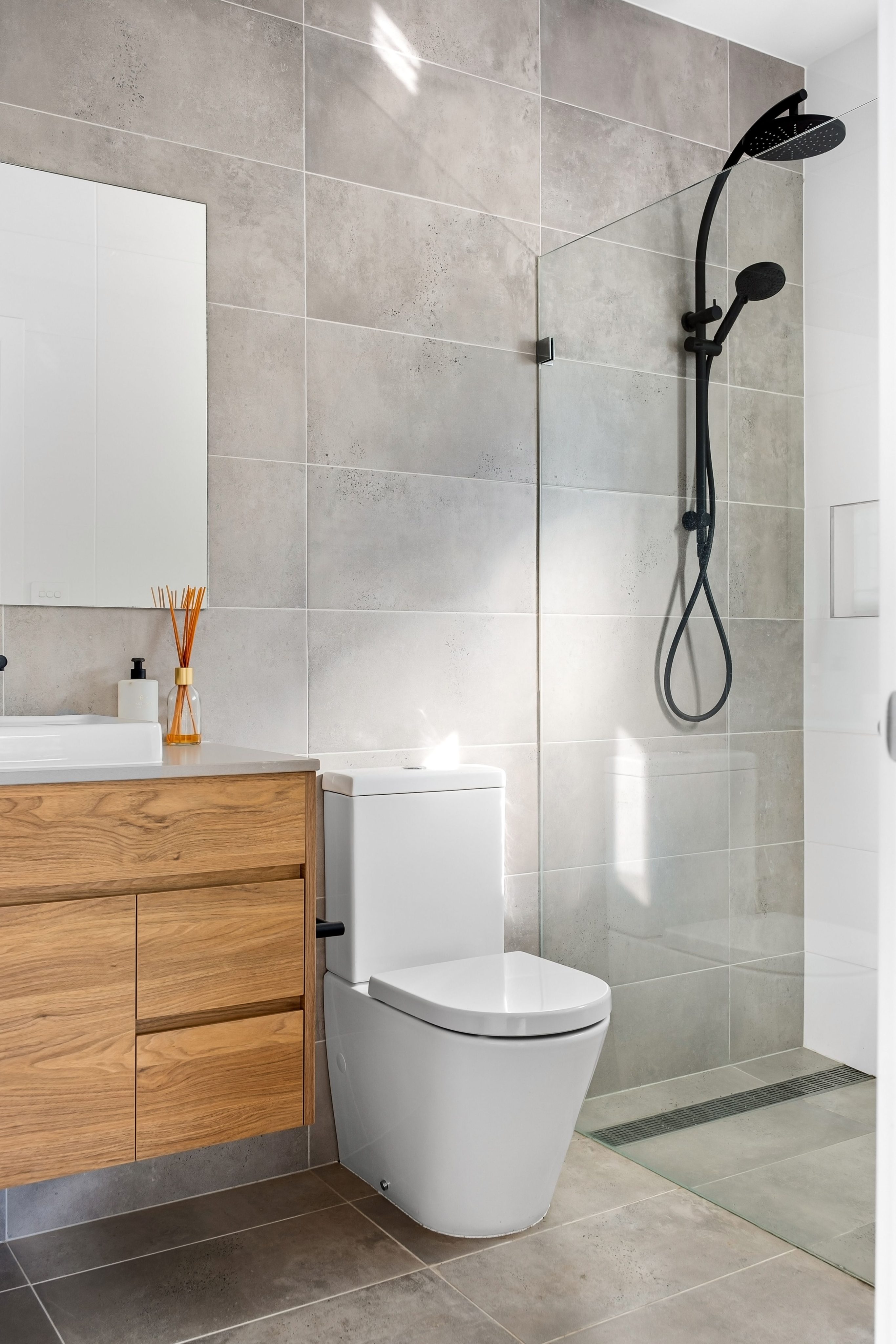 Aide rénovation salle de bain senior : les aides pour vos travaux